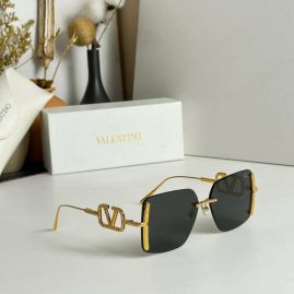 Picture of Valentino Sunglasses _SKUfw54044559fw